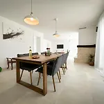 Gaudeo With Pool And Ev Station