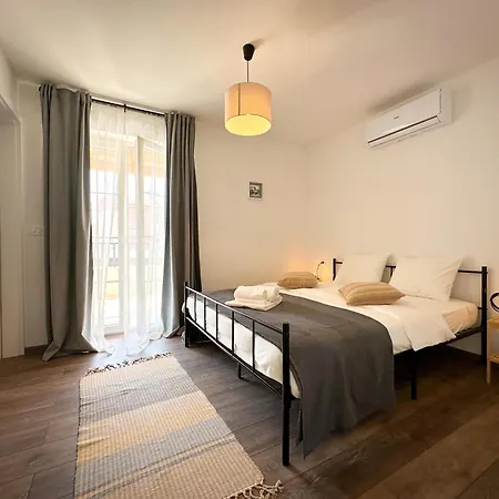 Gaudeo With Pool And Ev Station * Nova Vas (Brtonigla)