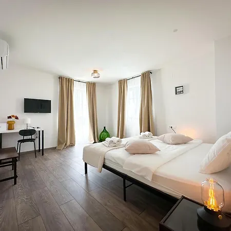 Gaudeo With Pool And Ev Station Villa Nova Vas (Brtonigla)