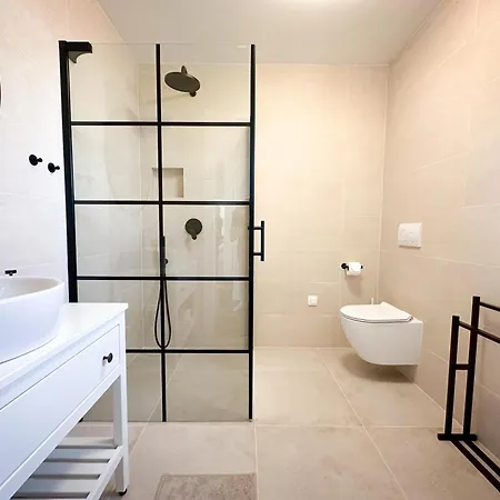 Gaudeo With Pool And Ev Station Villa