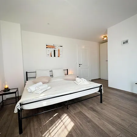 Gaudeo With Pool And Ev Station Villa