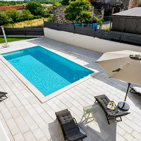 Villa Gaudeo With Pool And Ev Station Nova Vas (Brtonigla)