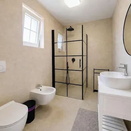 Gaudeo With Pool And Ev Station Villa